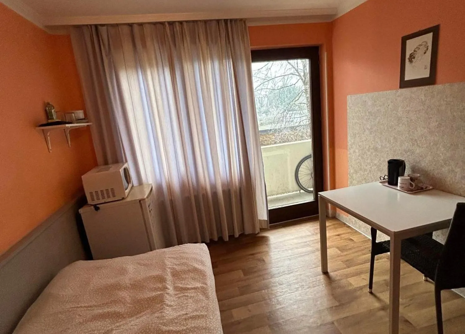 Low Budget Aubing Apartmenthostel Aub 162 Munich Hostel