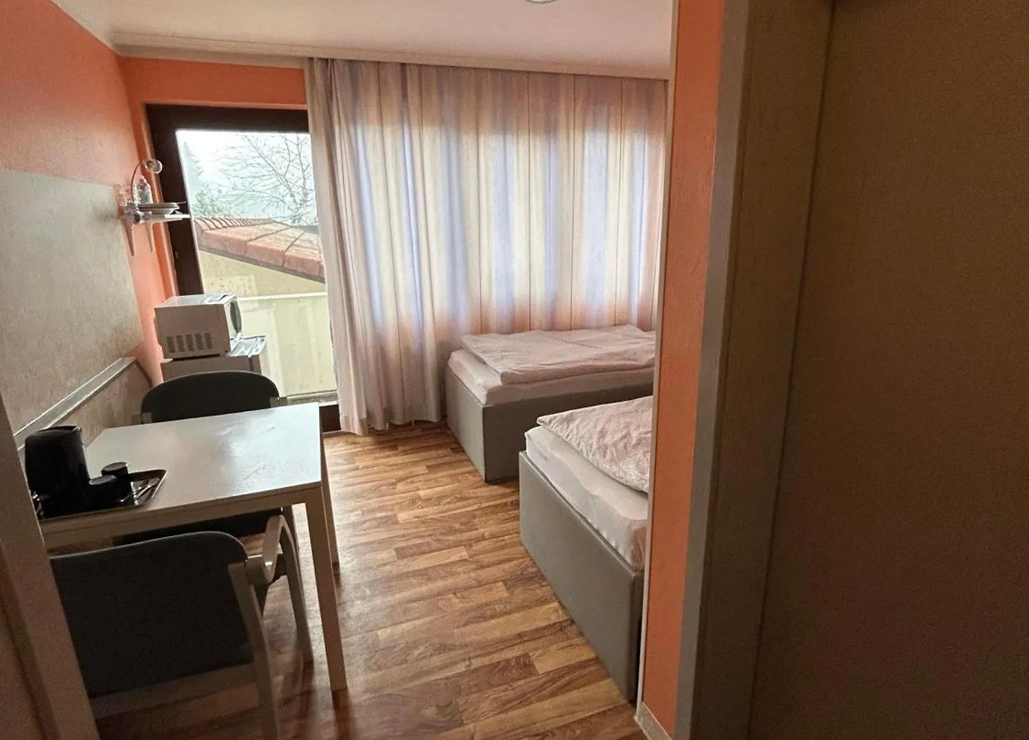 Low Budget Aubing Apartmenthostel Aub 162 Munich Hostel