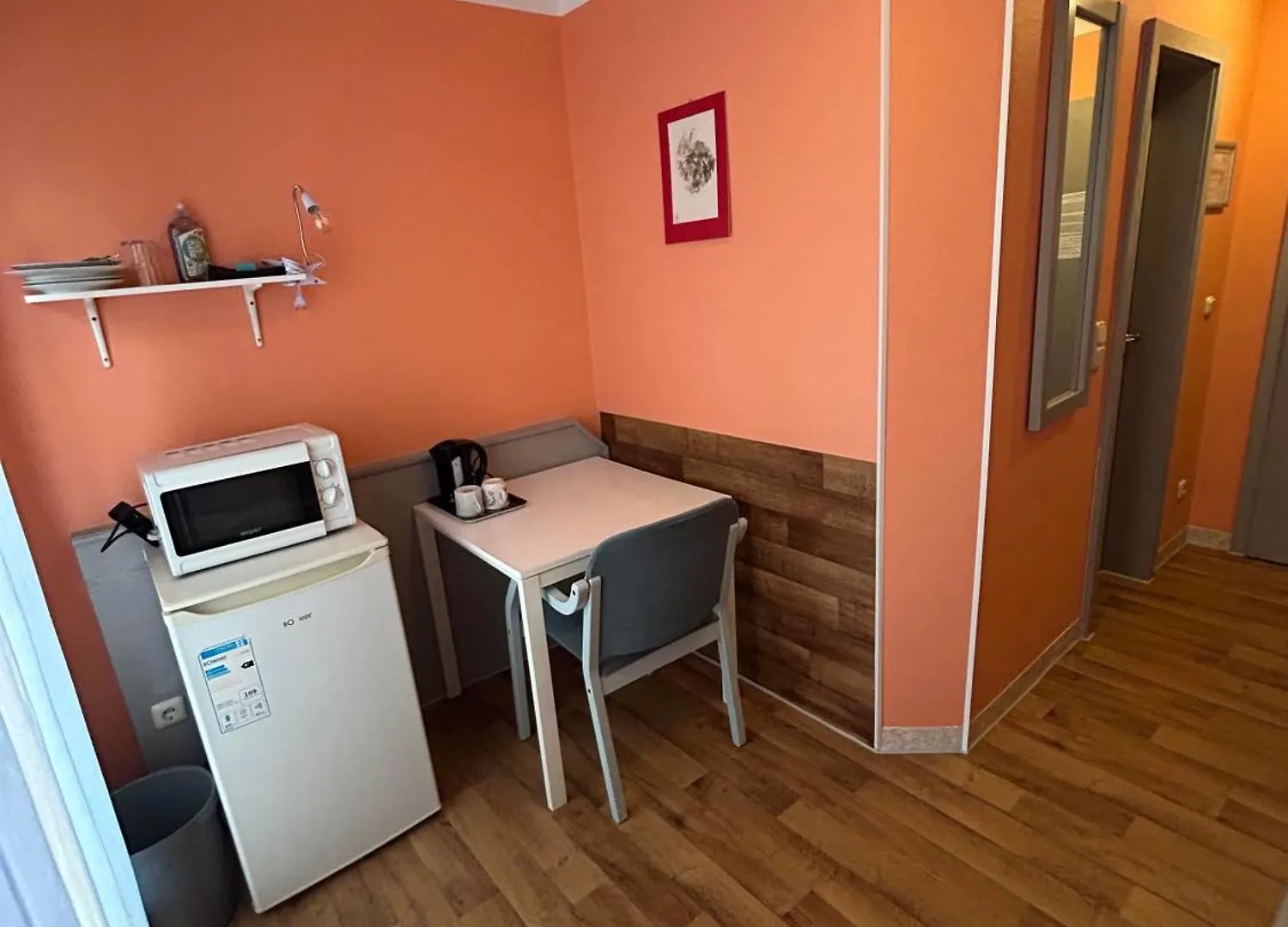 Hostel Low Budget Aubing Apartmenthostel Aub 162 Munich