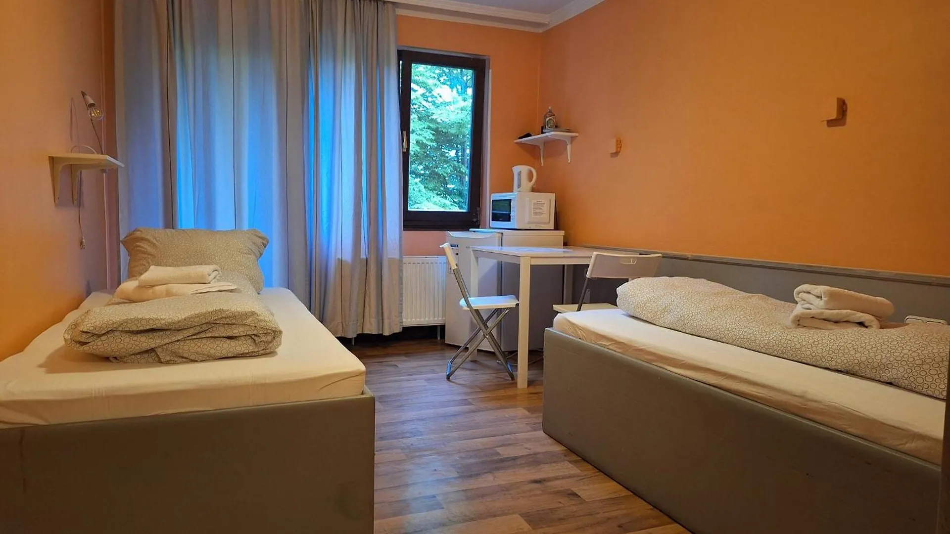 Hostel Low Budget Aubing Apartmenthostel Aub 162 Munich