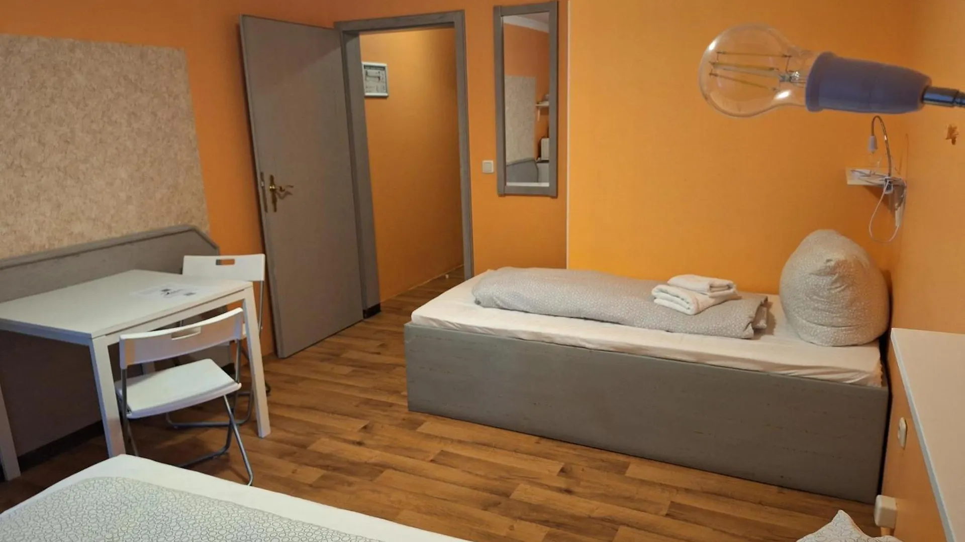 Low Budget Aubing Apartmenthostel Aub 162 Munich
