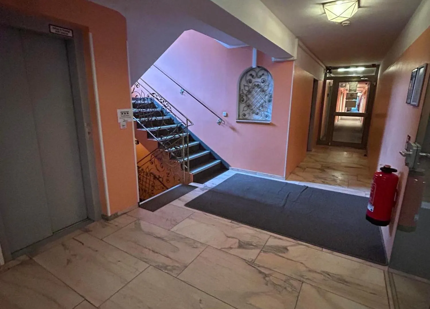 Hostel Low Budget Aubing Apartmenthostel Aub 162 Münih