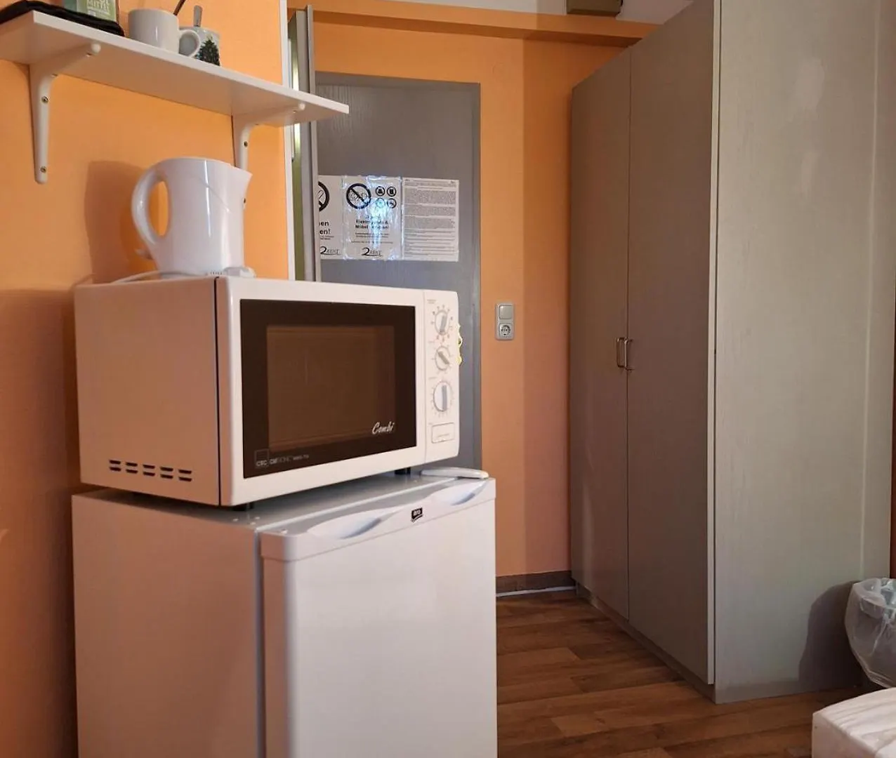 Low Budget Aubing Apartmenthostel Aub 162 Münih
