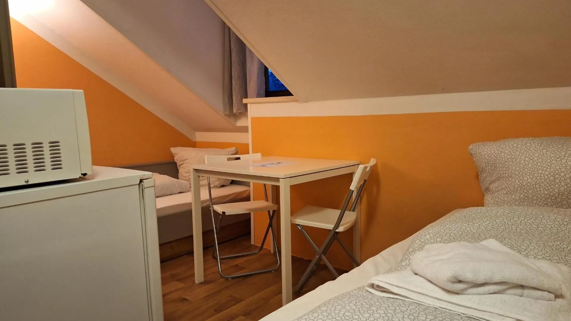 Low Budget Aubing Apartmenthostel Aub 162 Münih