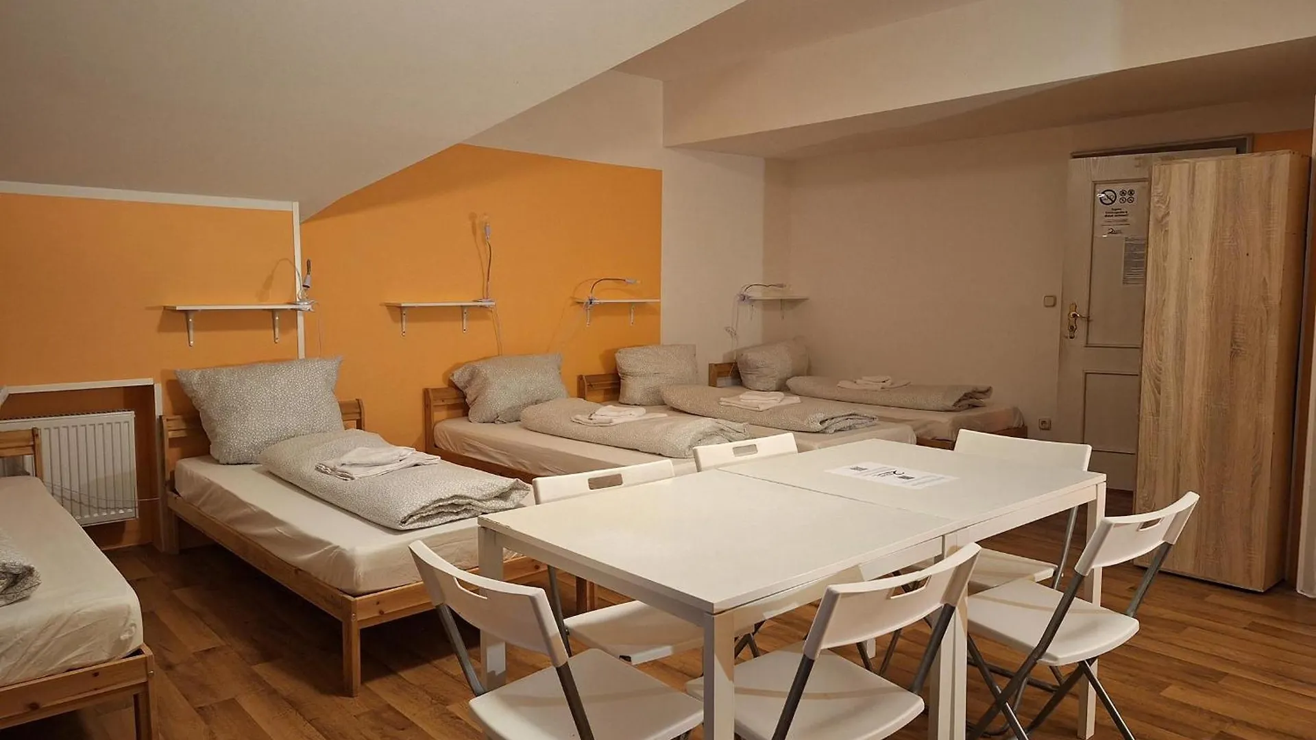Low Budget Aubing Apartmenthostel Aub 162 Monaco di Baviera