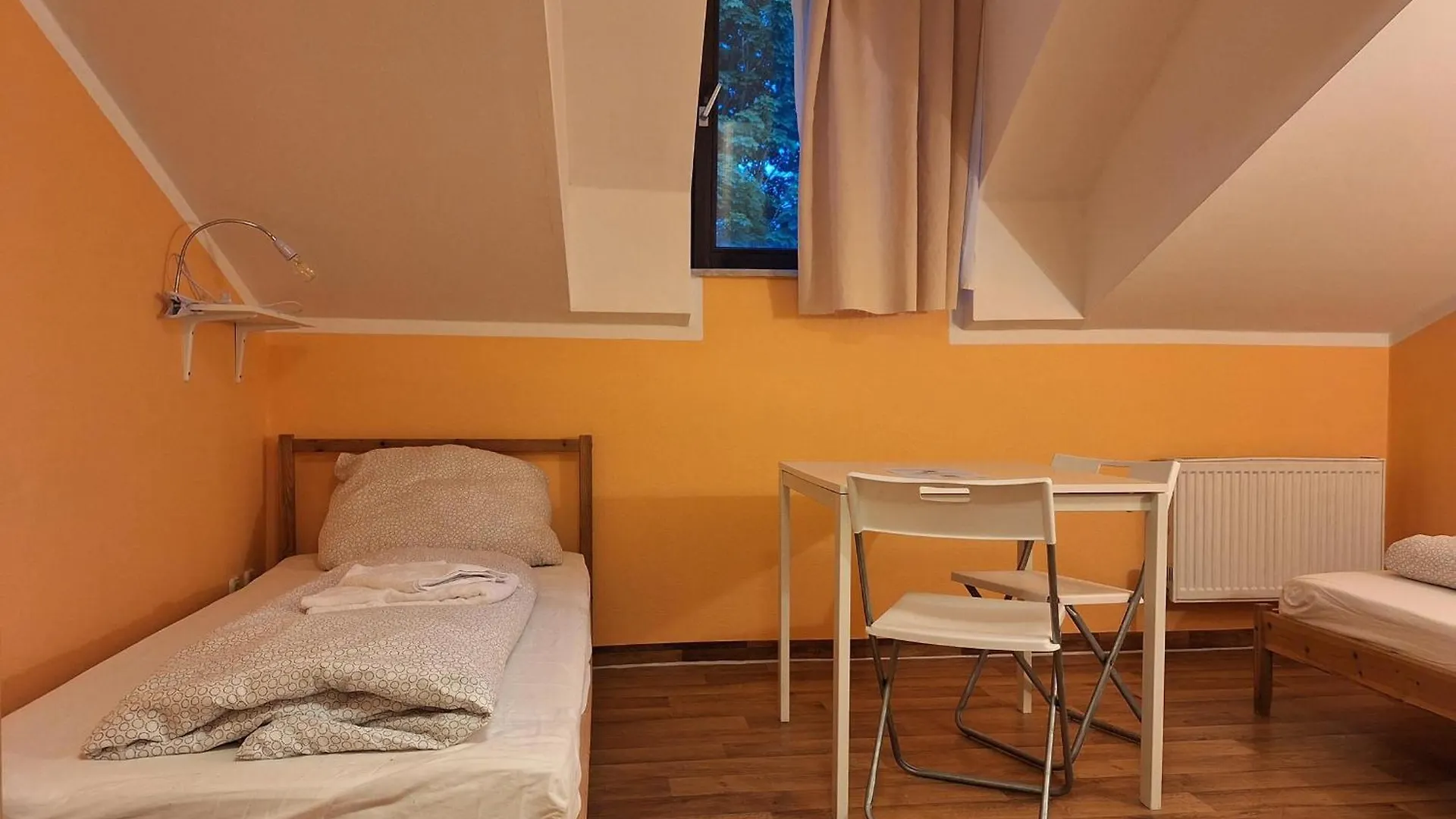 Ostello Low Budget Aubing Apartmenthostel Aub 162 Monaco di Baviera