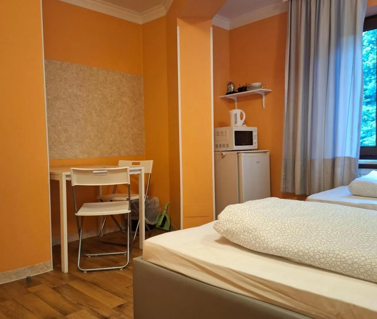 Hostel Low Budget Aubing Apartmenthostel Aub 162 Münih