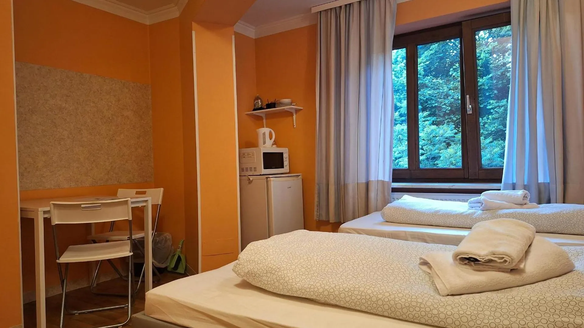 Hostel Low Budget Aubing Apartmenthostel Aub 162 Münih Almanya