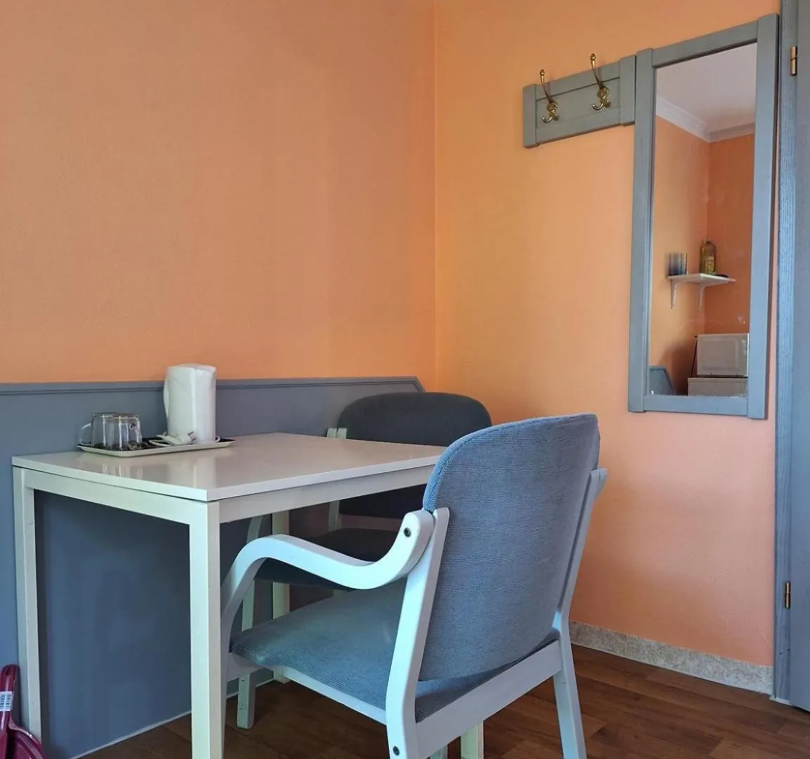 Low Budget Aubing Apartmenthostel Aub 162 Münih Hostel